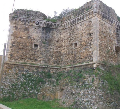 Il castello di Maida